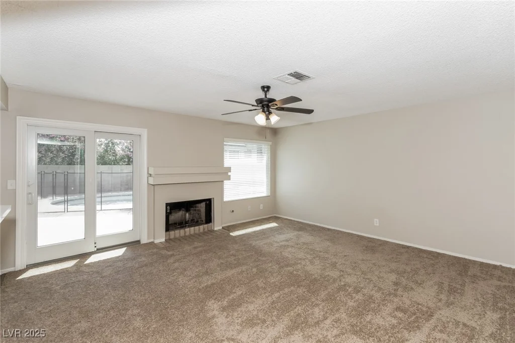 2924 Pleasant Lake, Las Vegas, NV 89117