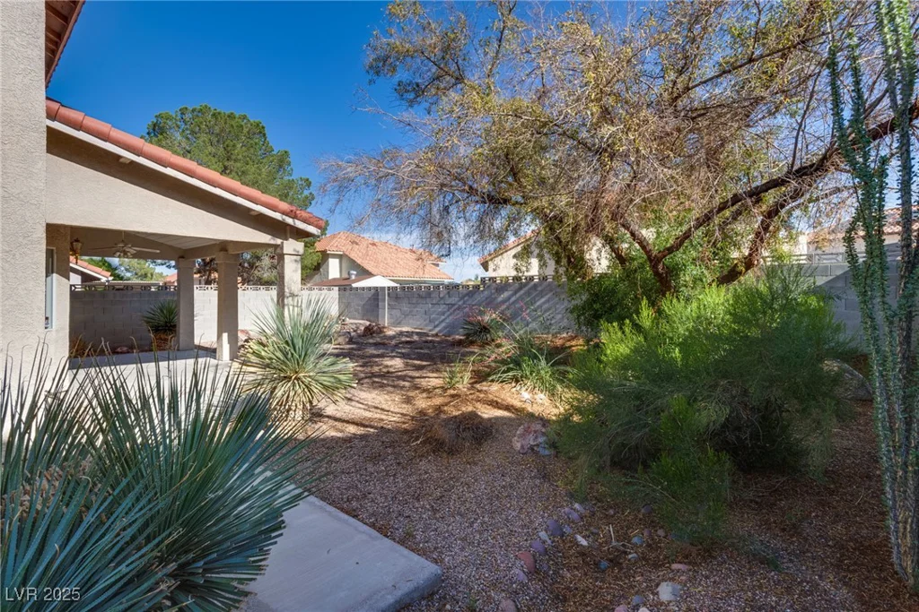 8771 Martinique Bay, Las Vegas, NV 89147