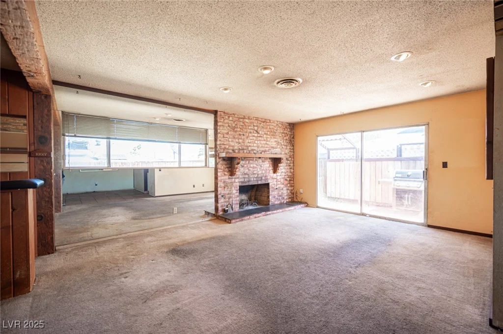 4516 Flamingo, Las Vegas, NV 89121