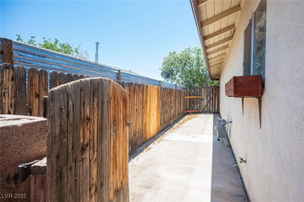 4516 Flamingo, Las Vegas, NV 89121