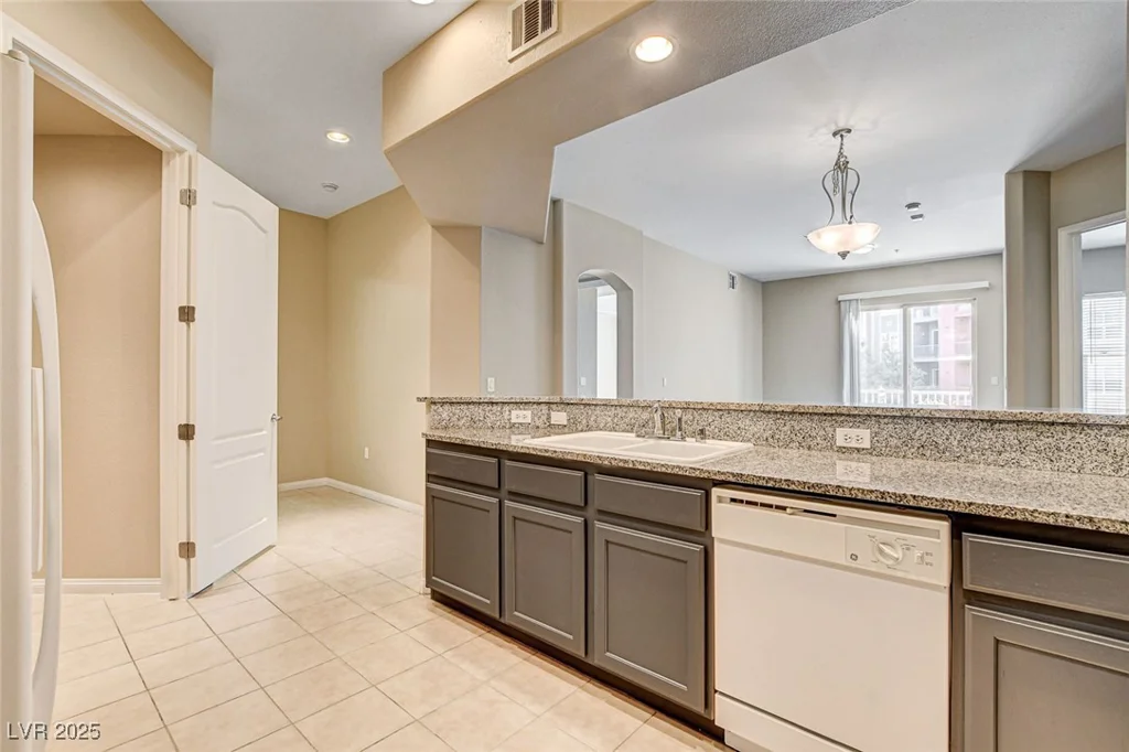 32 Serene, Las Vegas, NV 89123