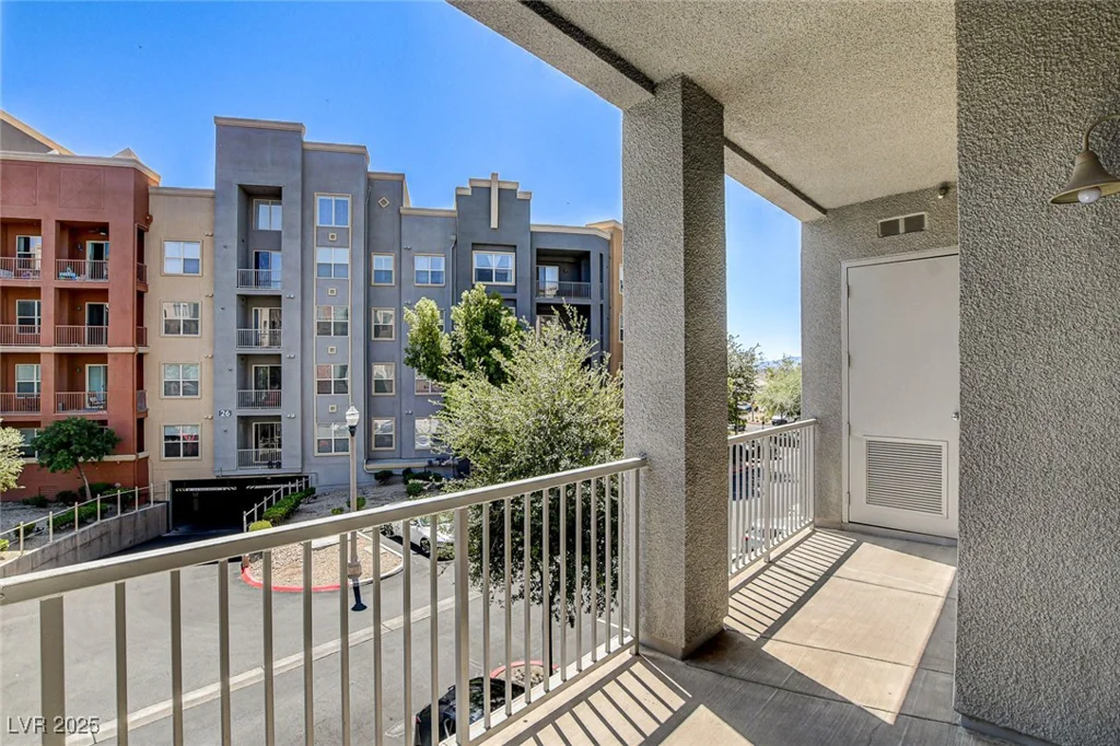 32 Serene, Las Vegas, NV 89123
