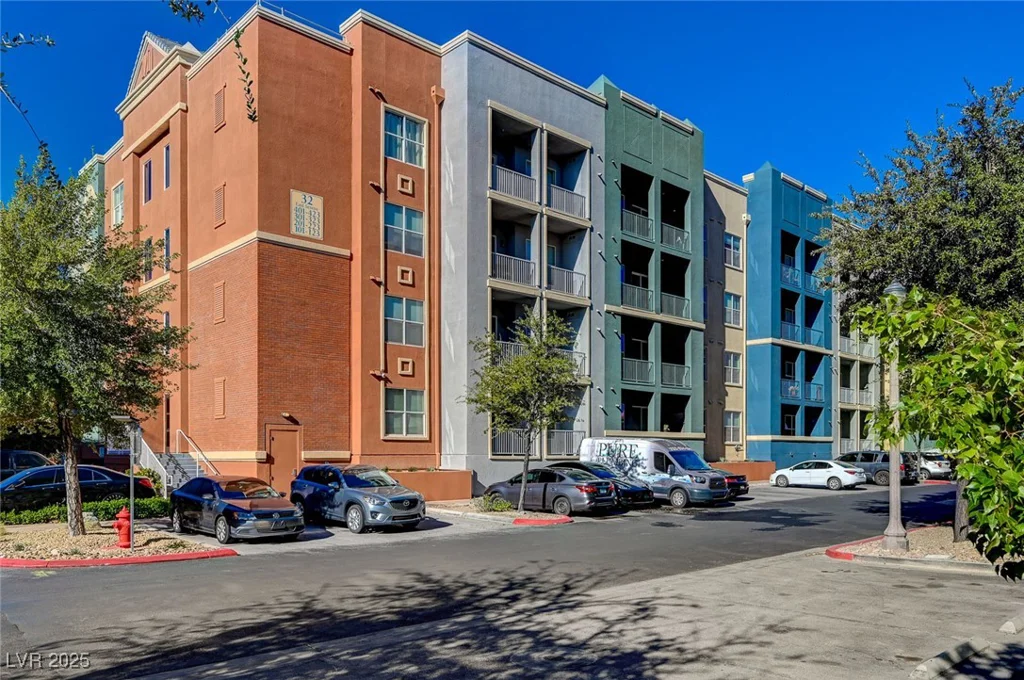 32 Serene, Las Vegas, NV 89123