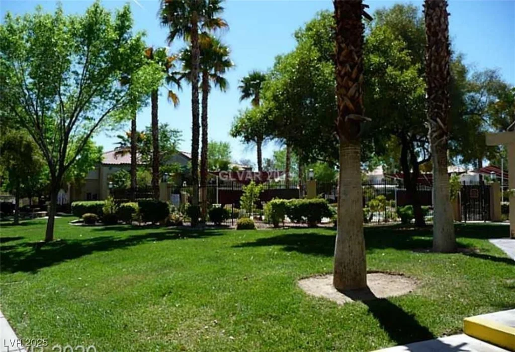 7885 Flamingo, Las Vegas, NV 89147