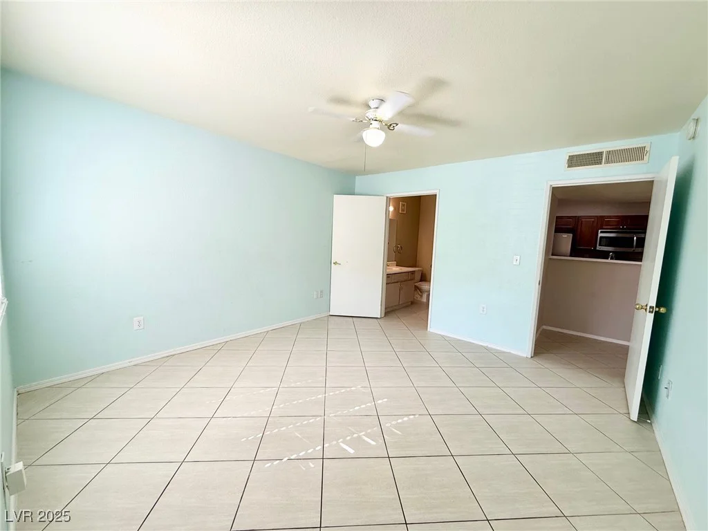7885 Flamingo, Las Vegas, NV 89147