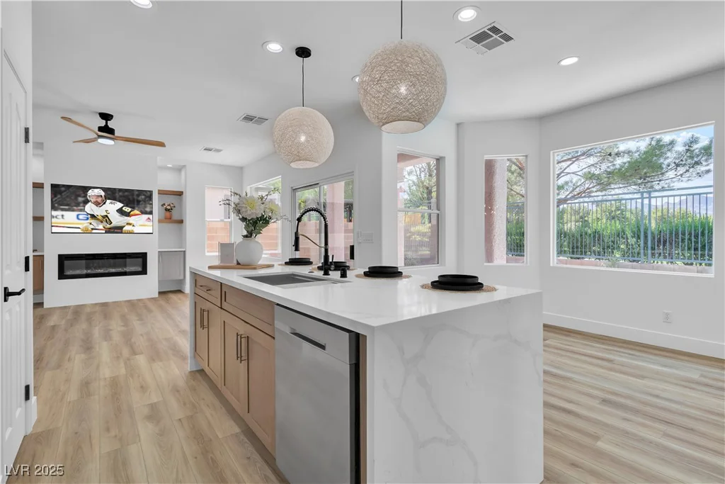 1551 Boundary Peak, Las Vegas, NV 89135