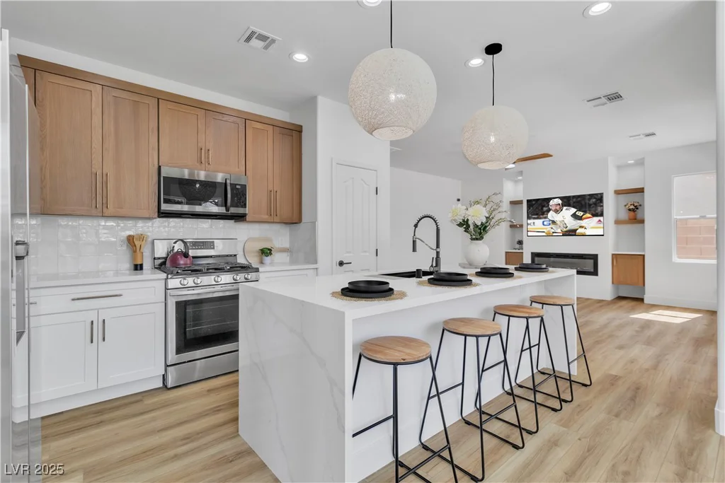 1551 Boundary Peak, Las Vegas, NV 89135