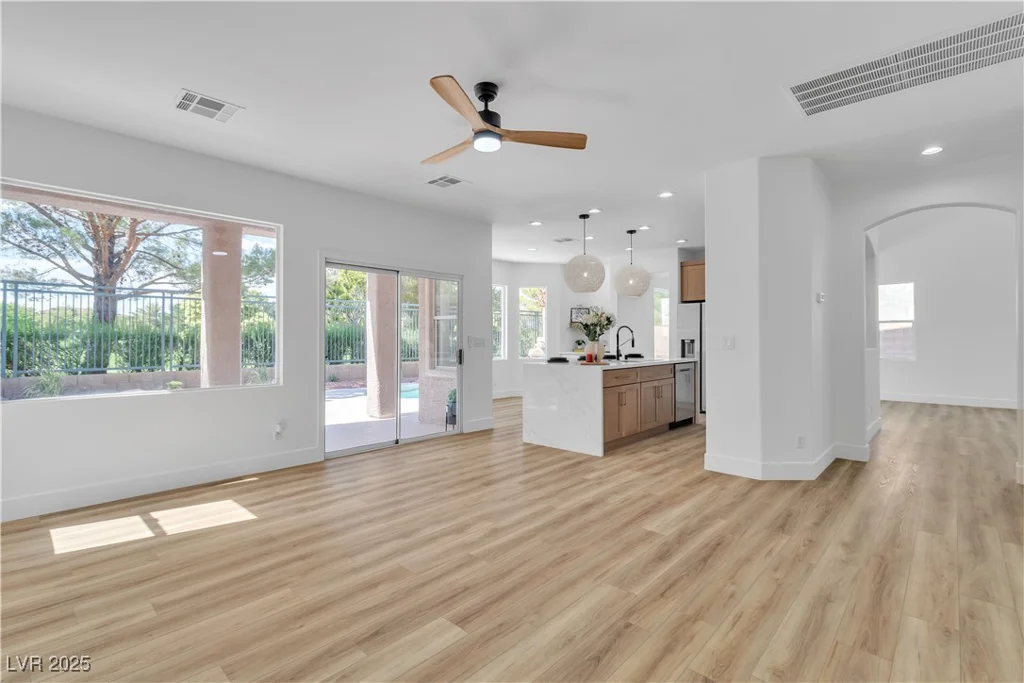 1551 Boundary Peak, Las Vegas, NV 89135