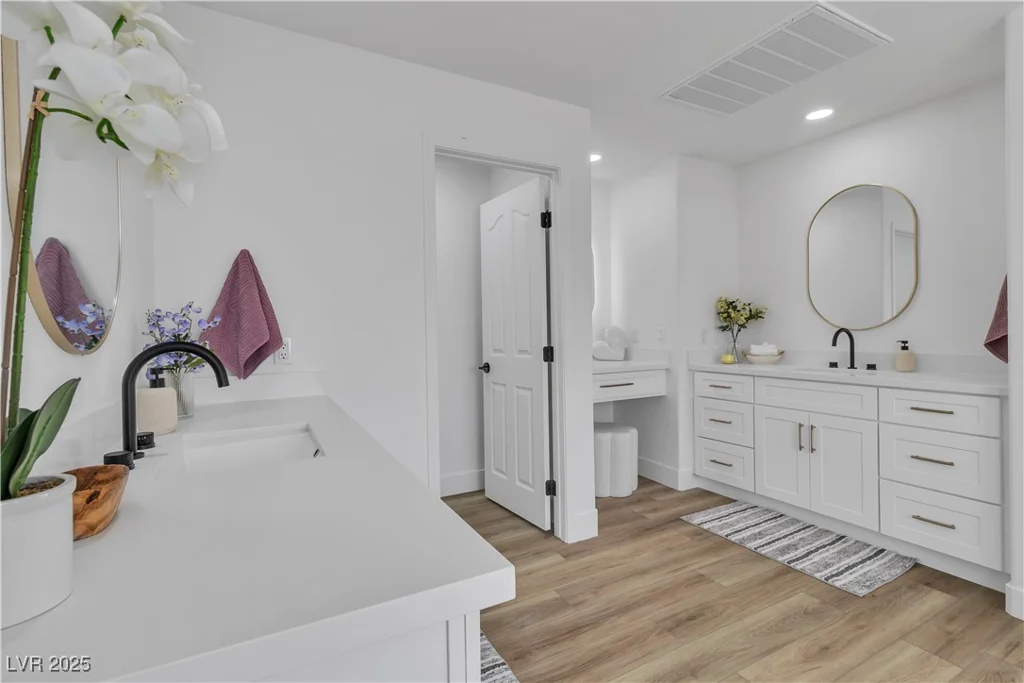 1551 Boundary Peak, Las Vegas, NV 89135