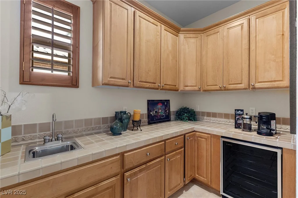 51 Avenida Sorrento, Henderson, NV 89011