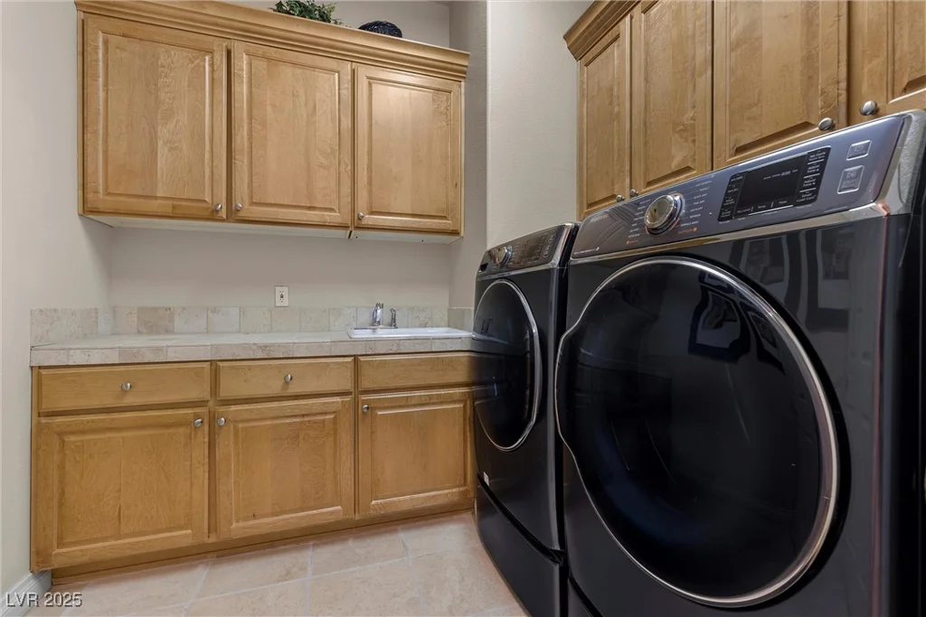 51 Avenida Sorrento, Henderson, NV 89011
