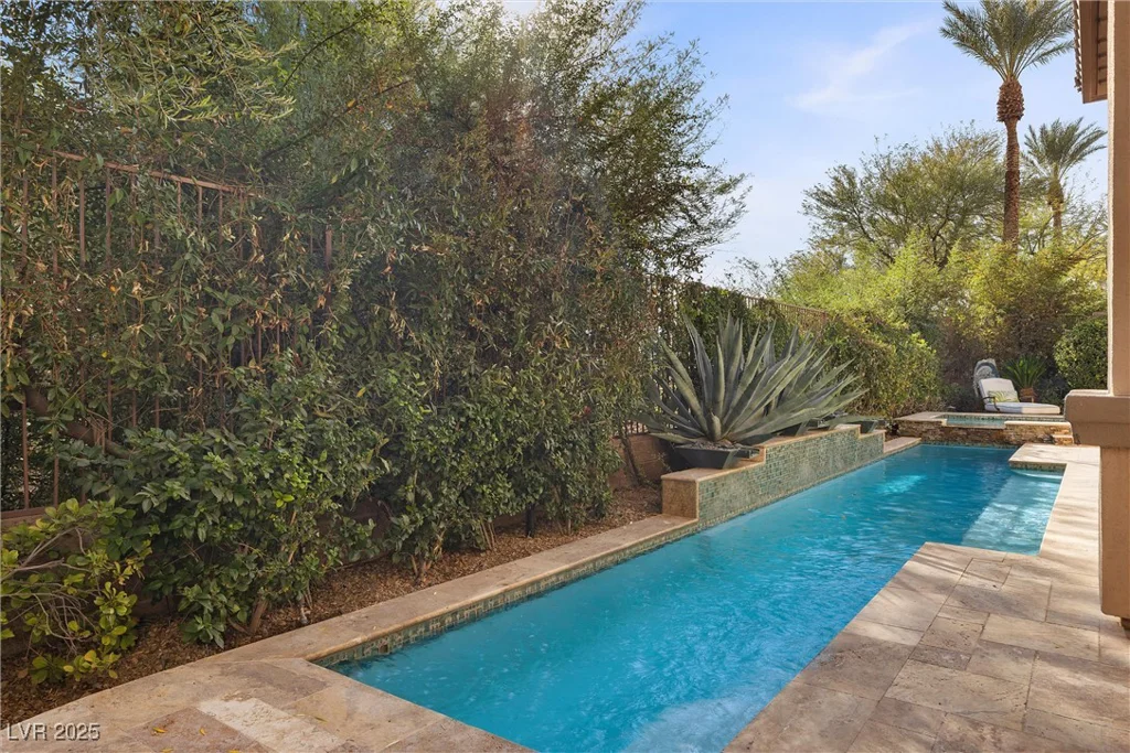 51 Avenida Sorrento, Henderson, NV 89011