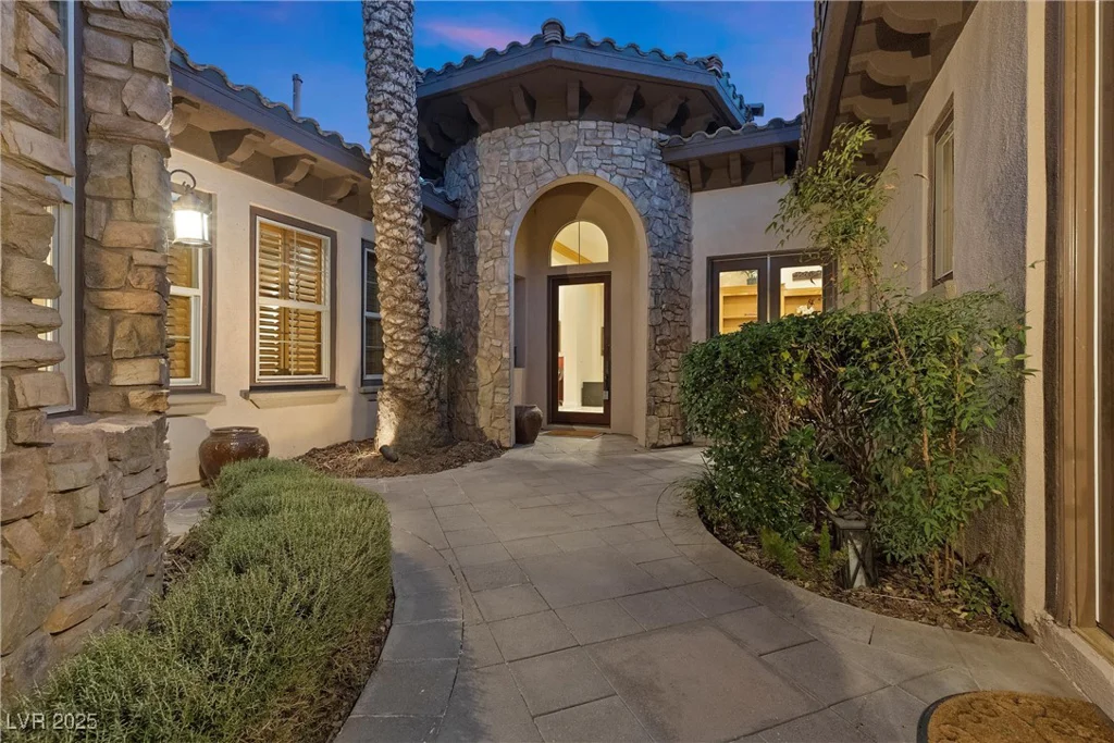 51 Avenida Sorrento, Henderson, NV 89011