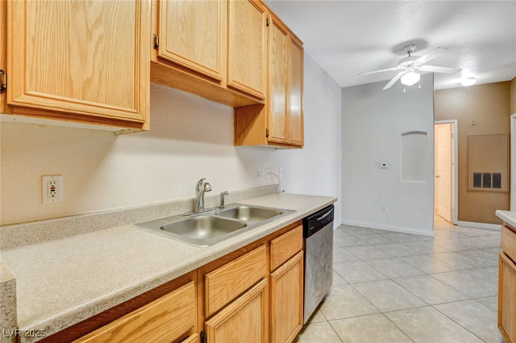 4730 Craig, Las Vegas, NV 89115