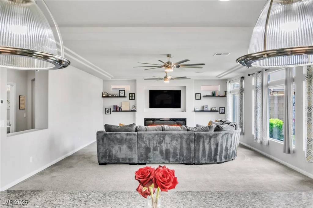 5976 Rockway Glen, Las Vegas, NV 89141