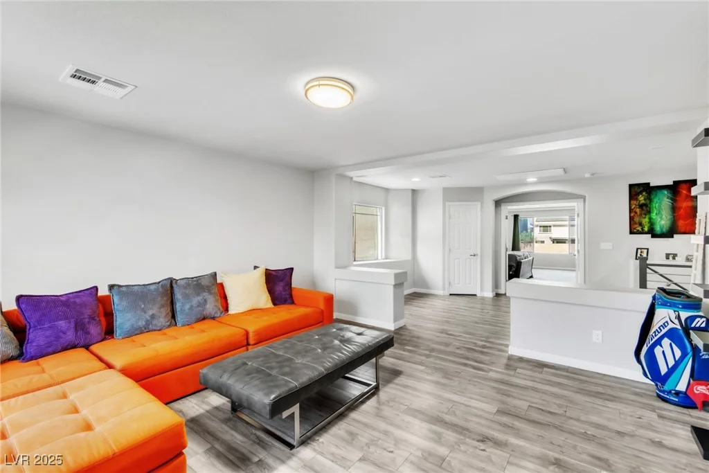 5976 Rockway Glen, Las Vegas, NV 89141