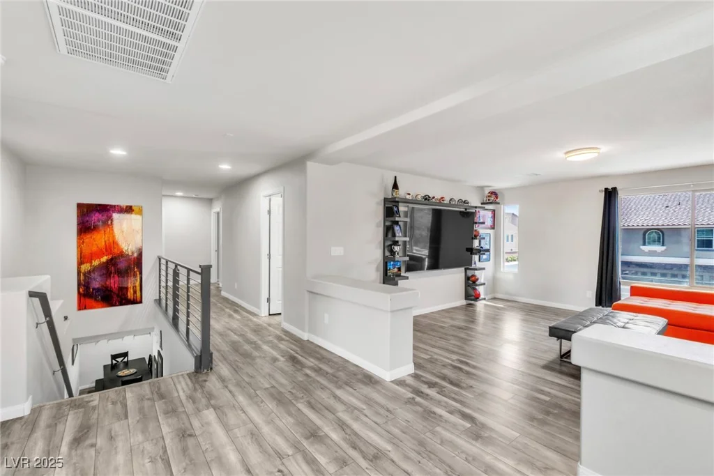 5976 Rockway Glen, Las Vegas, NV 89141
