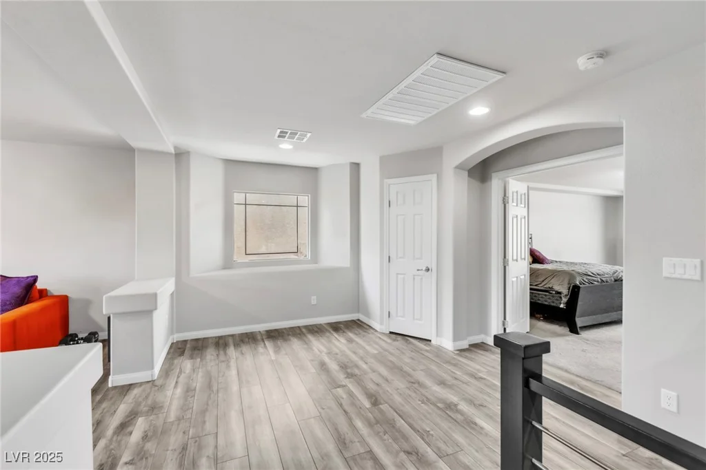 5976 Rockway Glen, Las Vegas, NV 89141