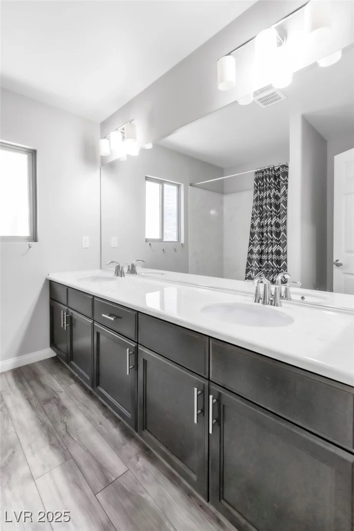 5976 Rockway Glen, Las Vegas, NV 89141