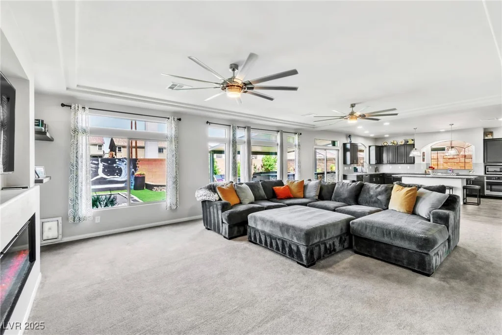 5976 Rockway Glen, Las Vegas, NV 89141