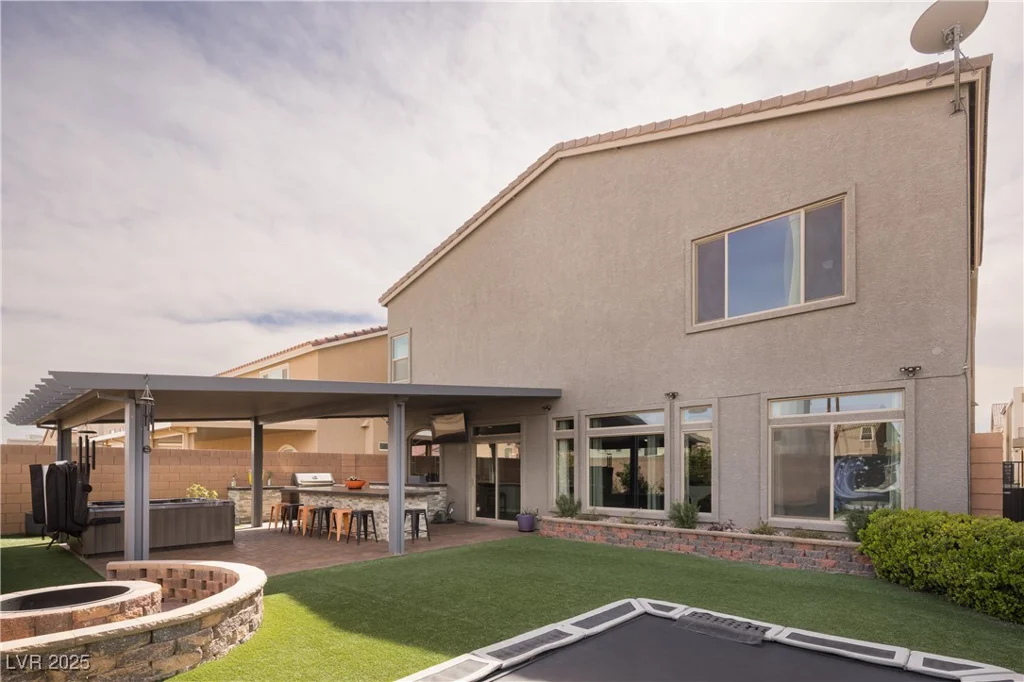 5976 Rockway Glen, Las Vegas, NV 89141