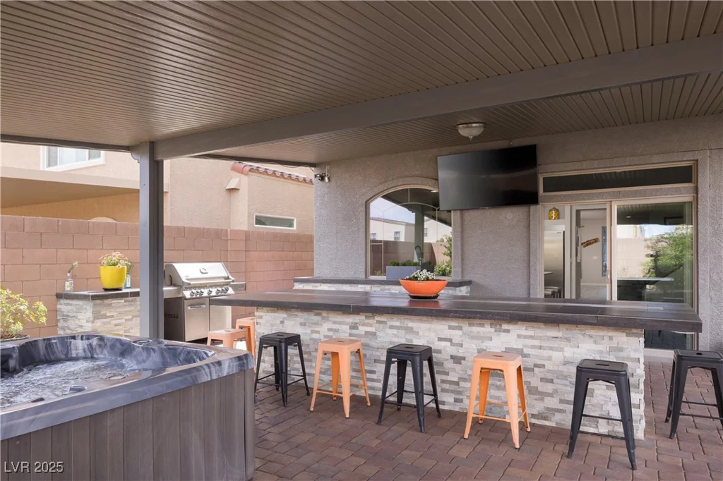 5976 Rockway Glen, Las Vegas, NV 89141
