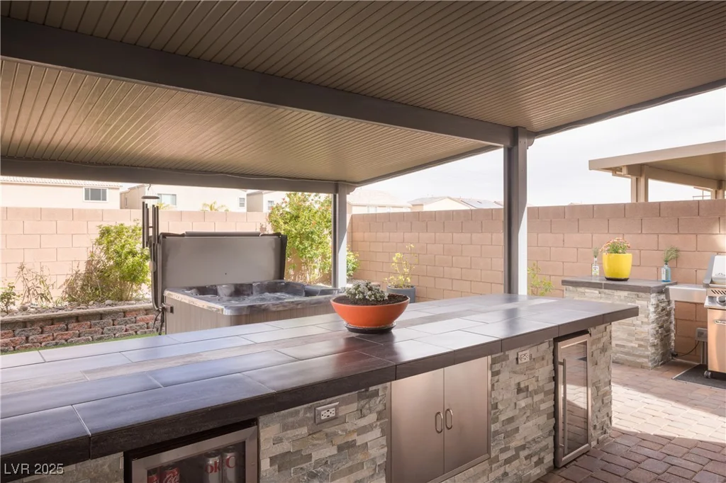 5976 Rockway Glen, Las Vegas, NV 89141