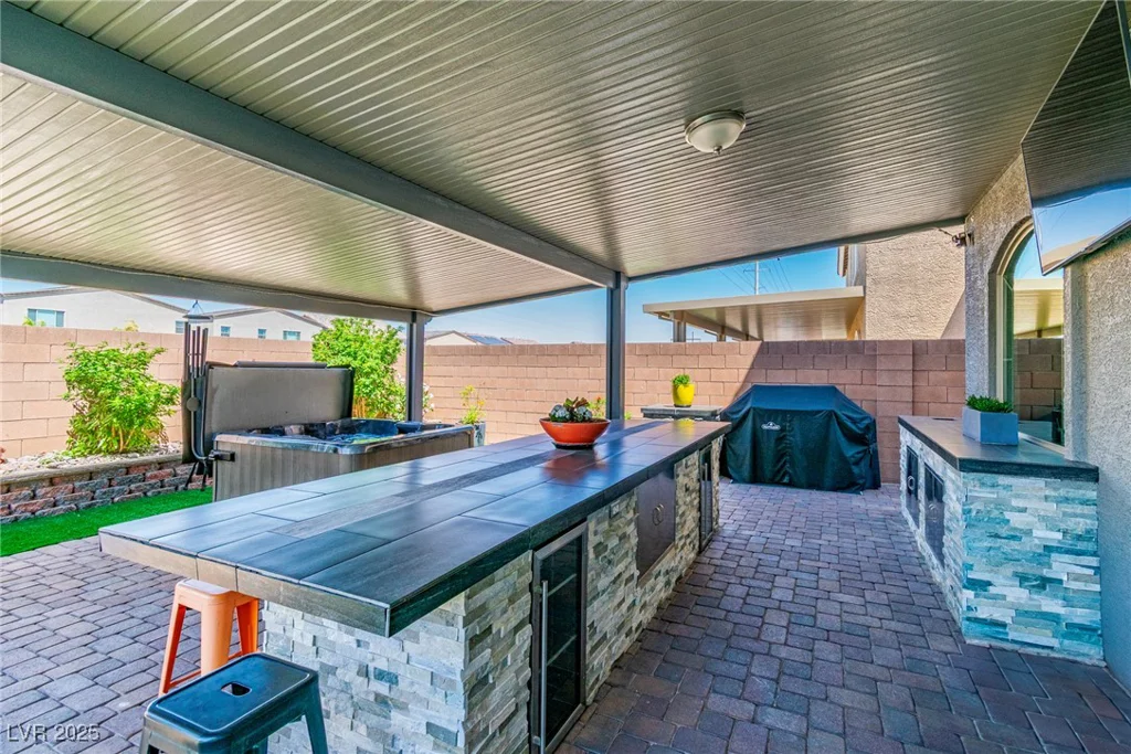 5976 Rockway Glen, Las Vegas, NV 89141