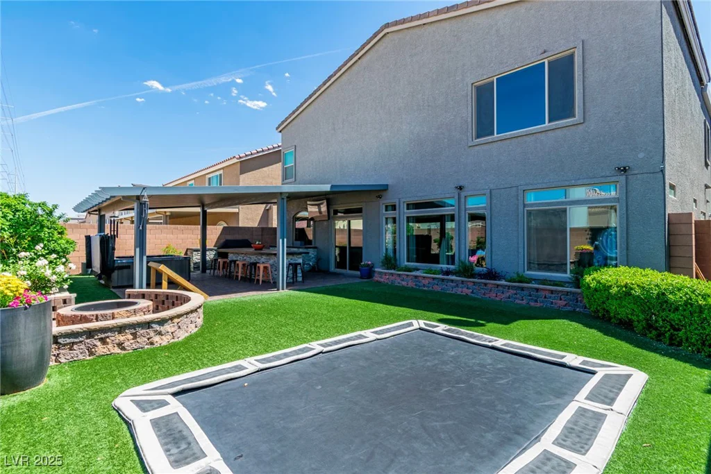 5976 Rockway Glen, Las Vegas, NV 89141