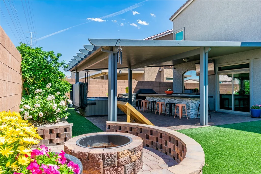 5976 Rockway Glen, Las Vegas, NV 89141