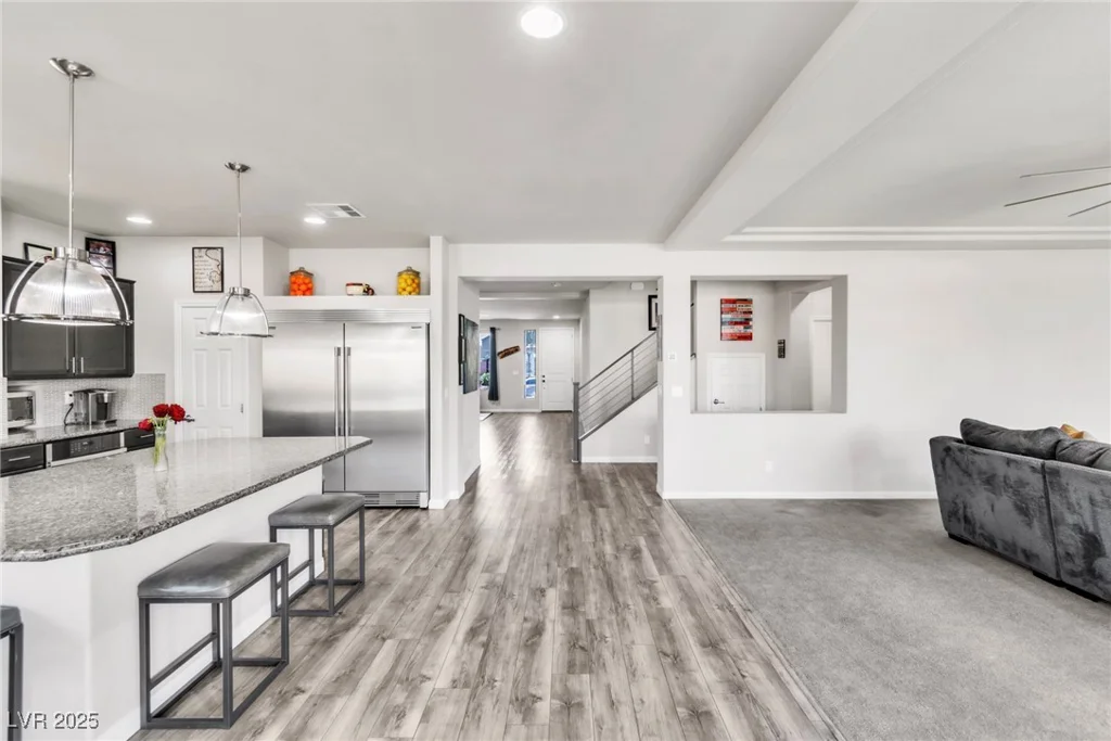 5976 Rockway Glen, Las Vegas, NV 89141