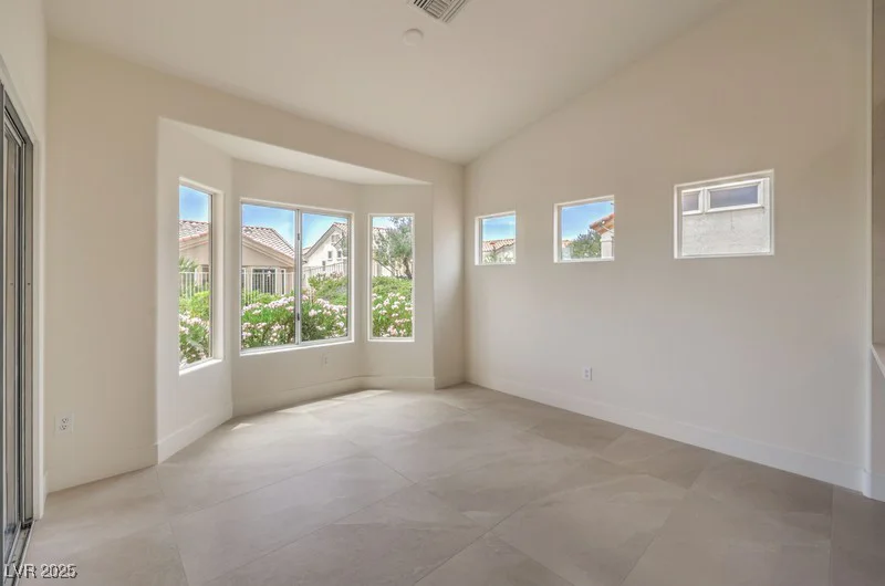 10421 Linfield, Las Vegas, NV 89134