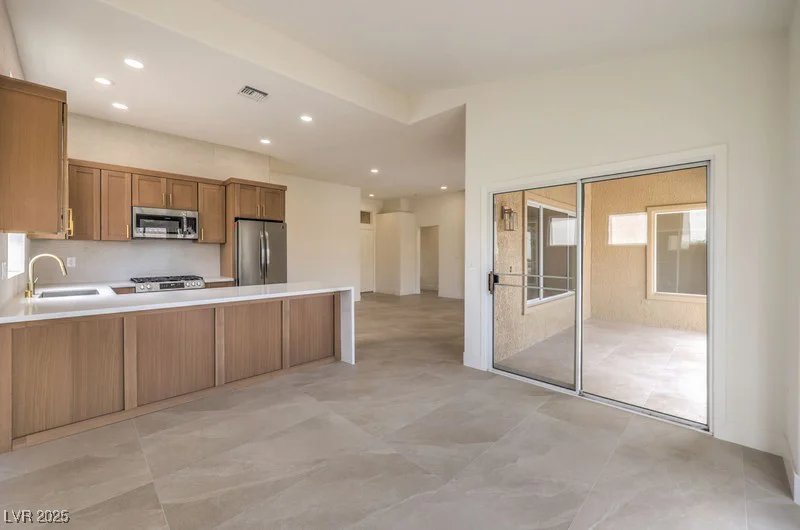 10421 Linfield, Las Vegas, NV 89134