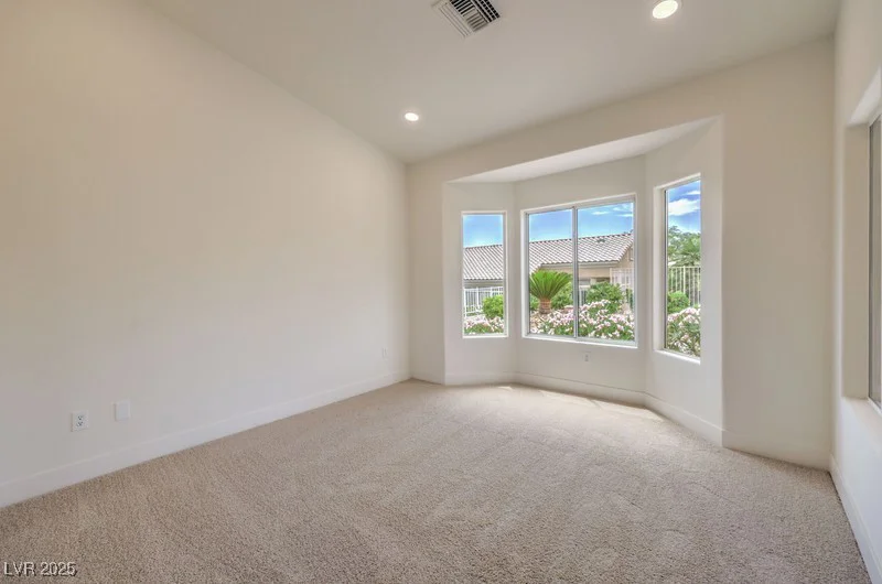 10421 Linfield, Las Vegas, NV 89134