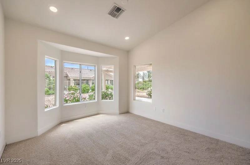 10421 Linfield, Las Vegas, NV 89134
