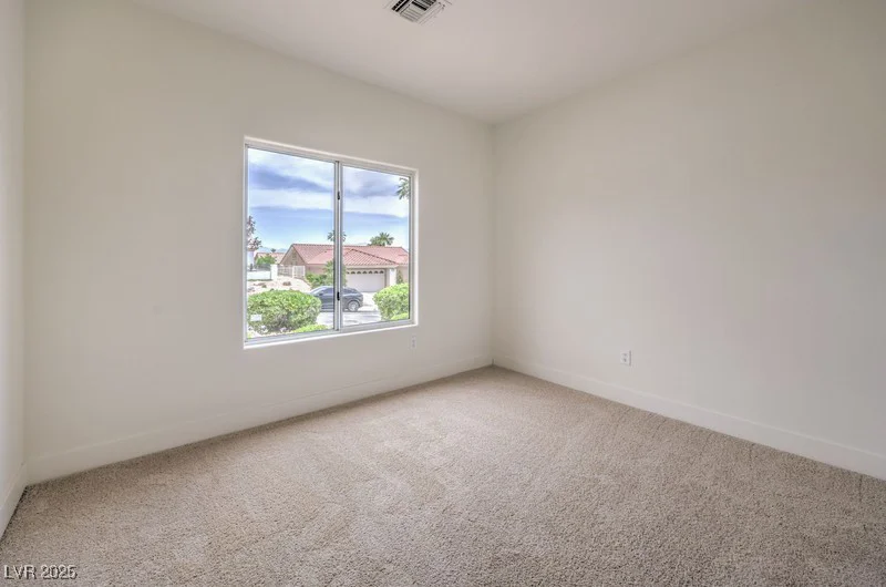 10421 Linfield, Las Vegas, NV 89134