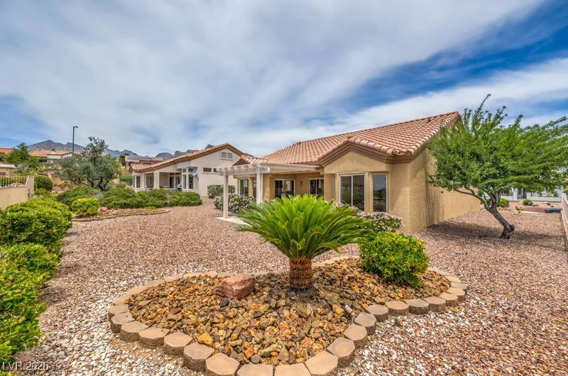 10421 Linfield, Las Vegas, NV 89134