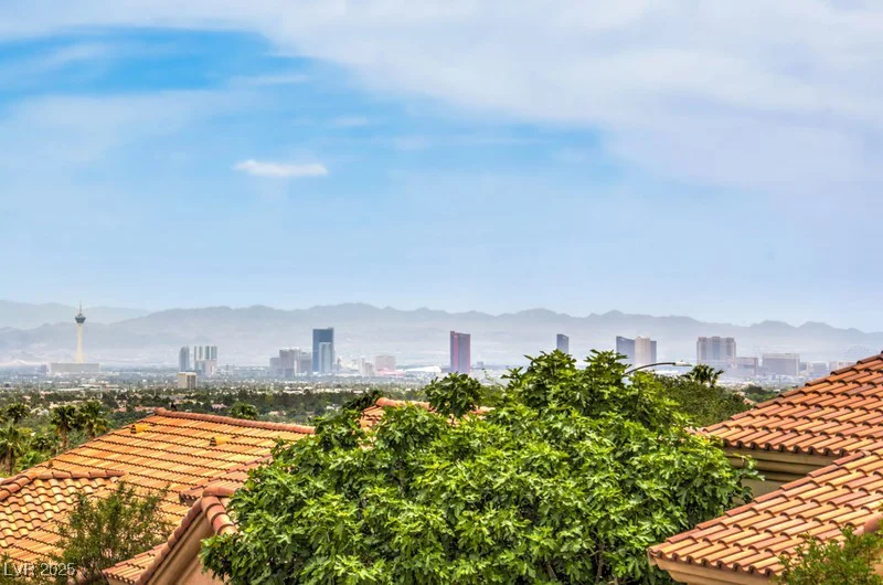 10421 Linfield, Las Vegas, NV 89134