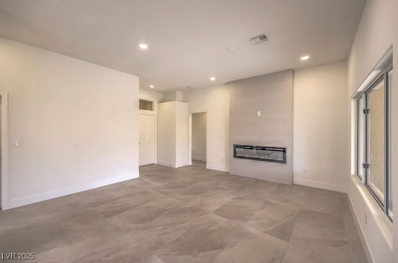 10421 Linfield, Las Vegas, NV 89134