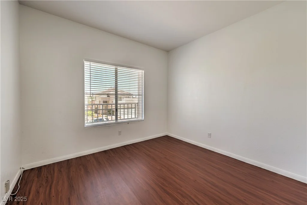 7977 Blue Brook, Las Vegas, NV 89147
