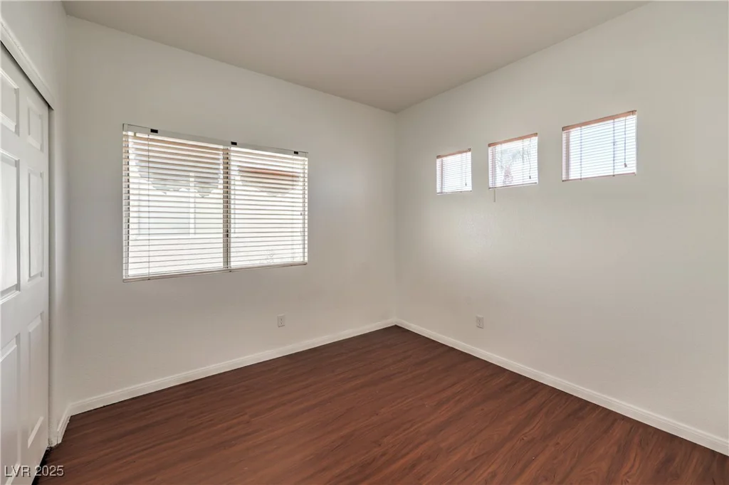 7977 Blue Brook, Las Vegas, NV 89147