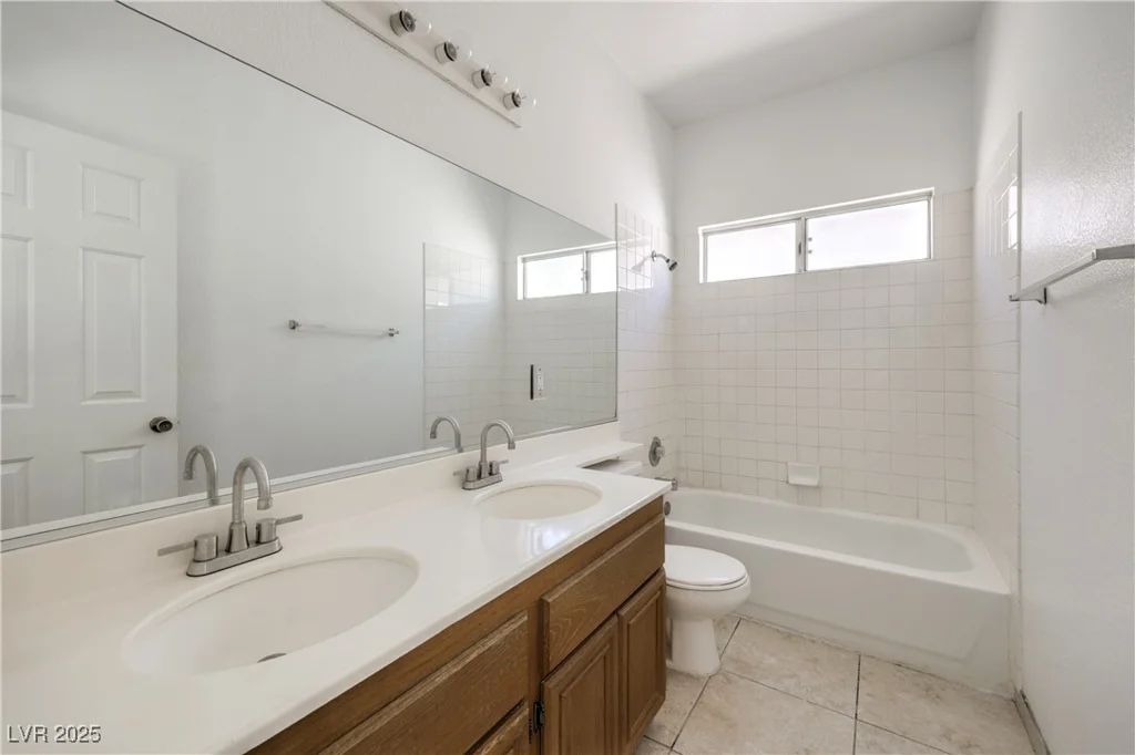 7977 Blue Brook, Las Vegas, NV 89147