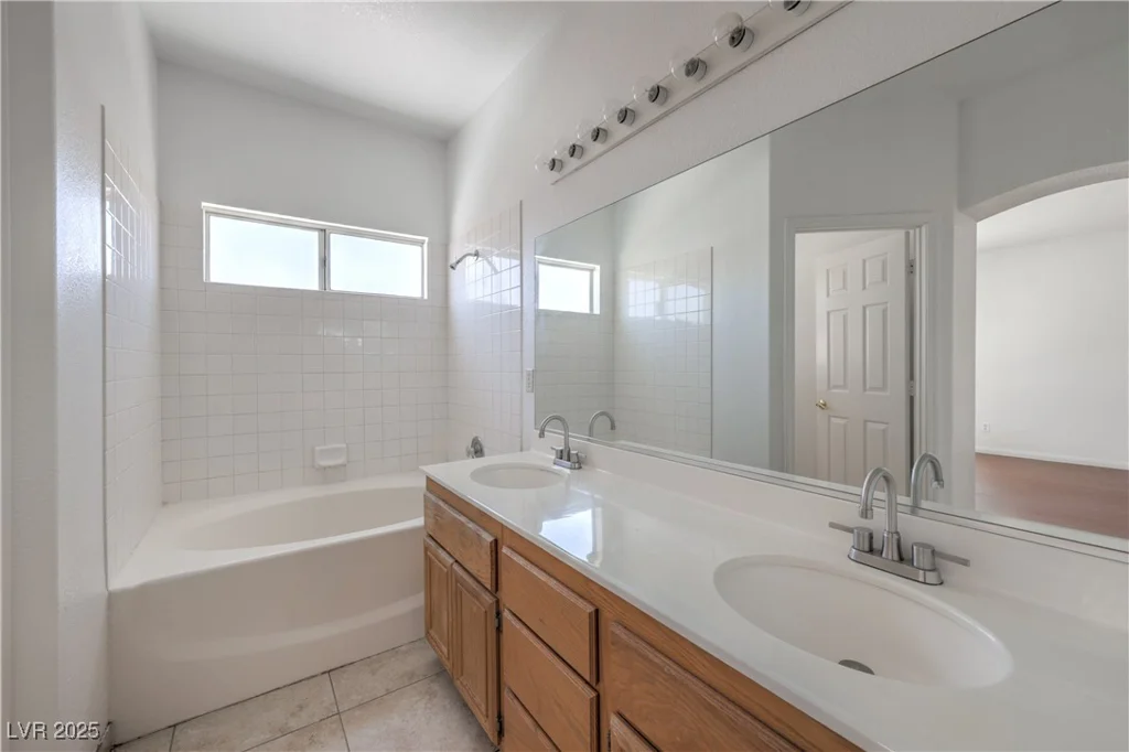 7977 Blue Brook, Las Vegas, NV 89147