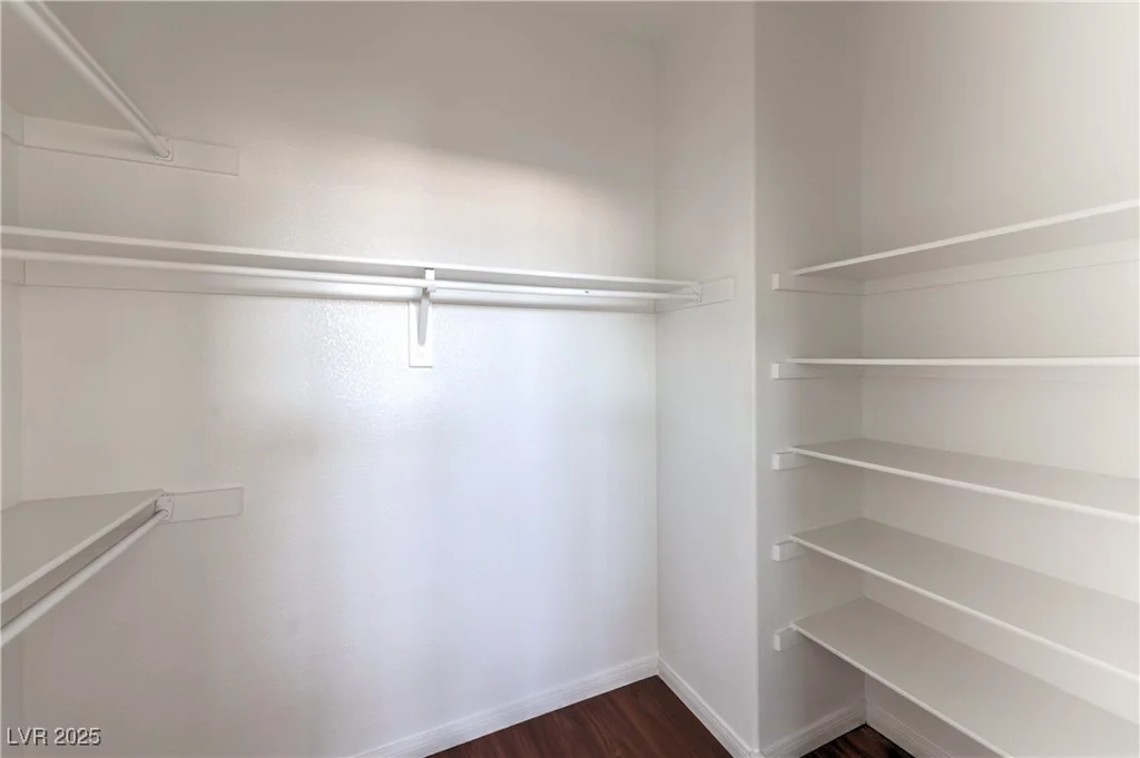 7977 Blue Brook, Las Vegas, NV 89147