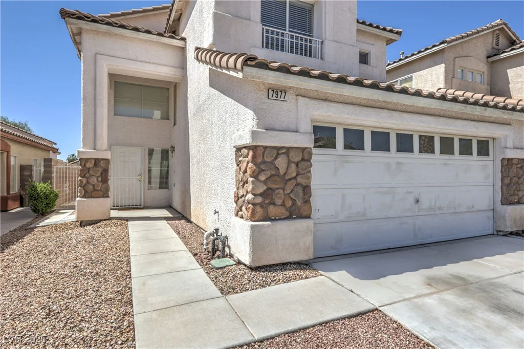 7977 Blue Brook, Las Vegas, NV 89147