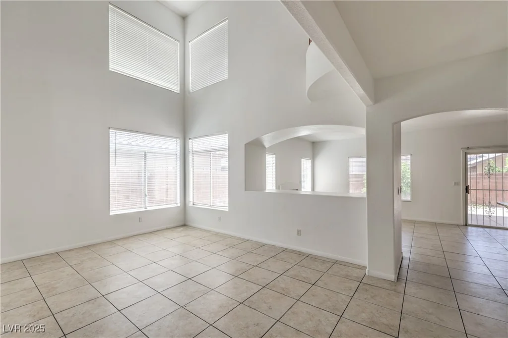 7977 Blue Brook, Las Vegas, NV 89147