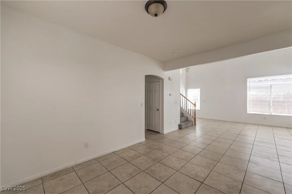 7977 Blue Brook, Las Vegas, NV 89147