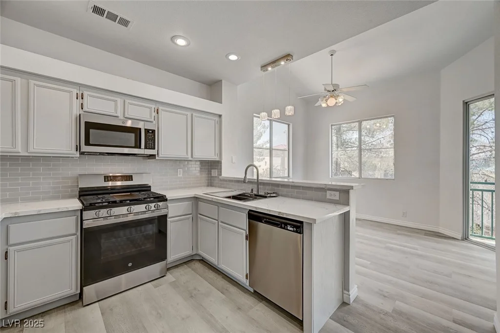 5155 Tropicana, Las Vegas, NV 89103