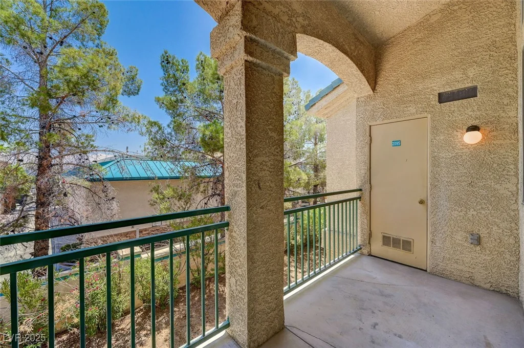 5155 Tropicana, Las Vegas, NV 89103