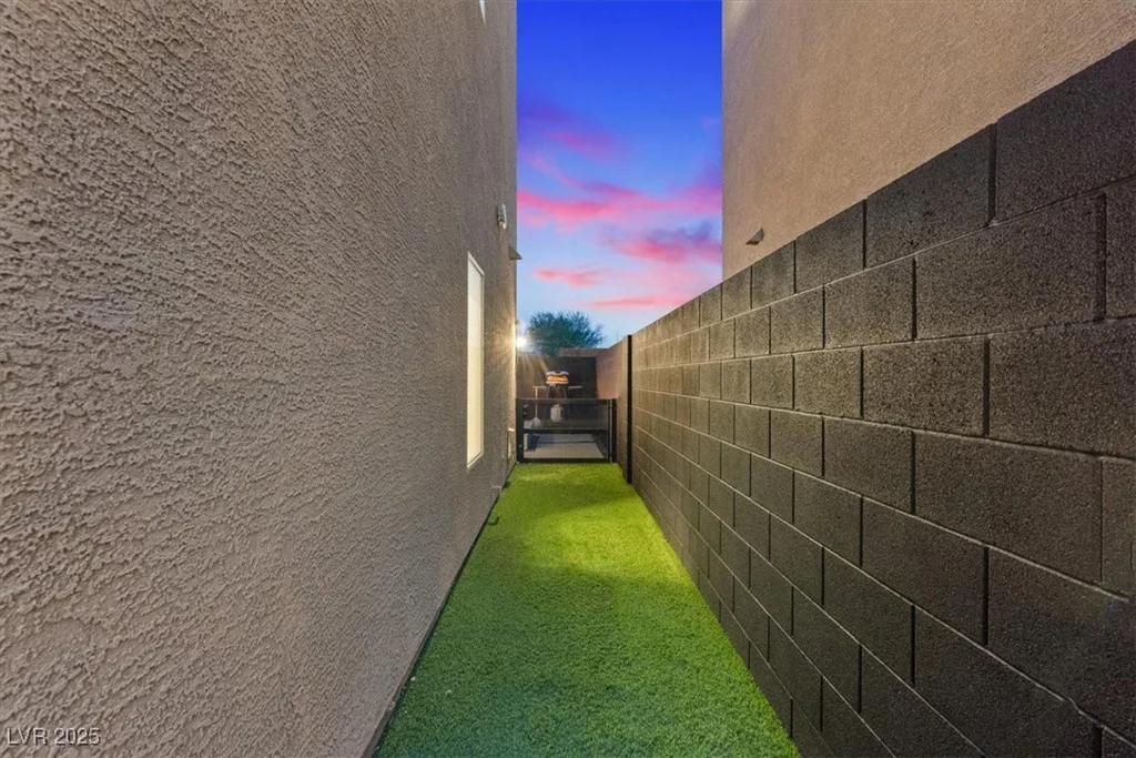 8055 Haywood Estate, Las Vegas, NV 89113